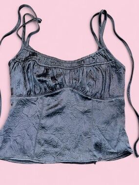 Intemately Navy blue velvet crop top